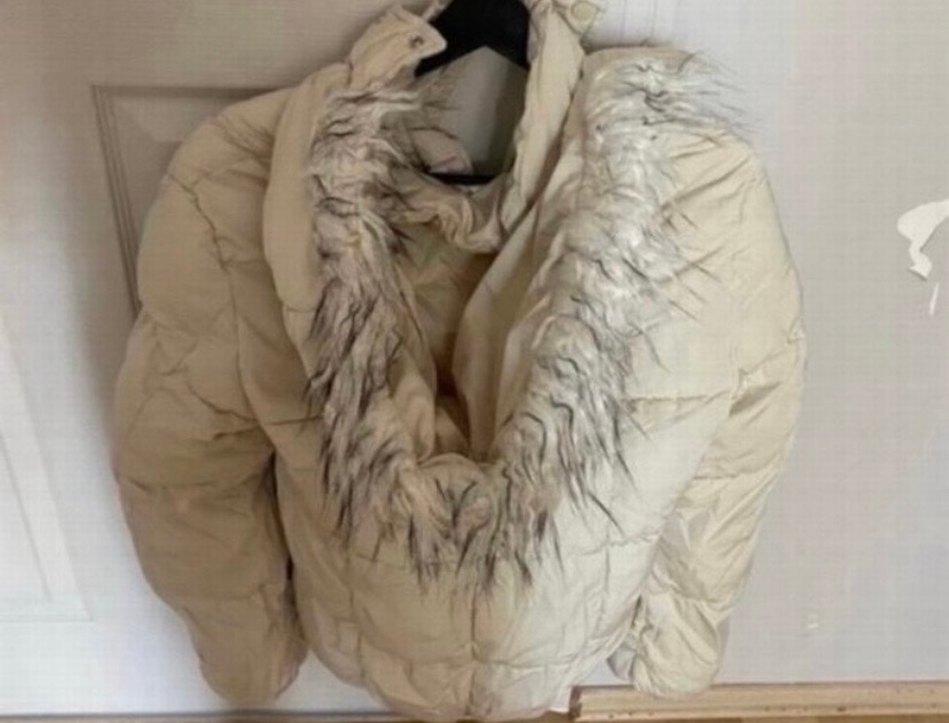 Beyaz Dik Yaka Şişme Kadın Mont - Görsel 3