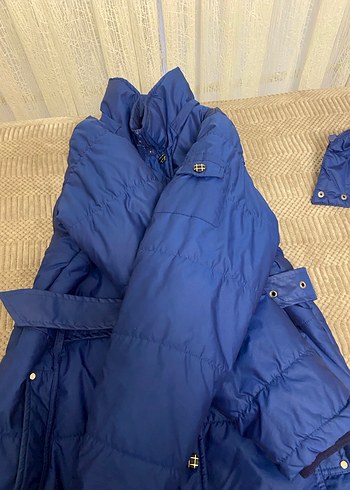Mavi Kemerli Kadın Kışlık Mont - Görsel 3