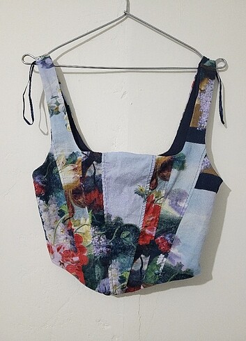 stradivarius art collection crop büstiyer Beden L