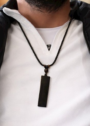 Siyah USB şeklinde  Kolye