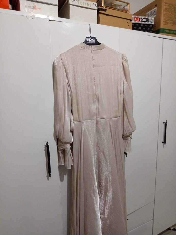 Bej Drapeli Uzun Kadın Abiye Elbise - Görsel 2