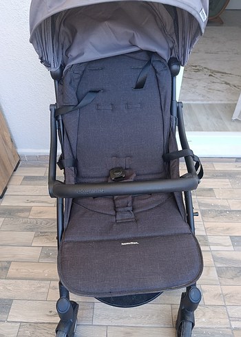 Gri ve kahverengi bebek arabası - Görsel 3