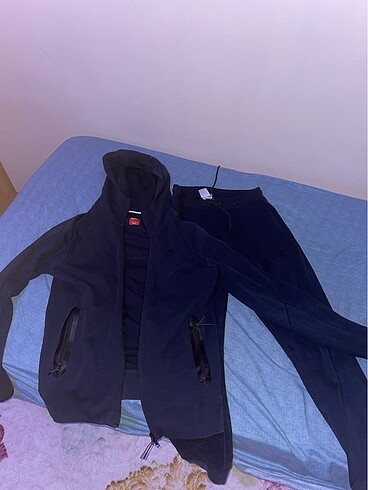 Nike tech mavi