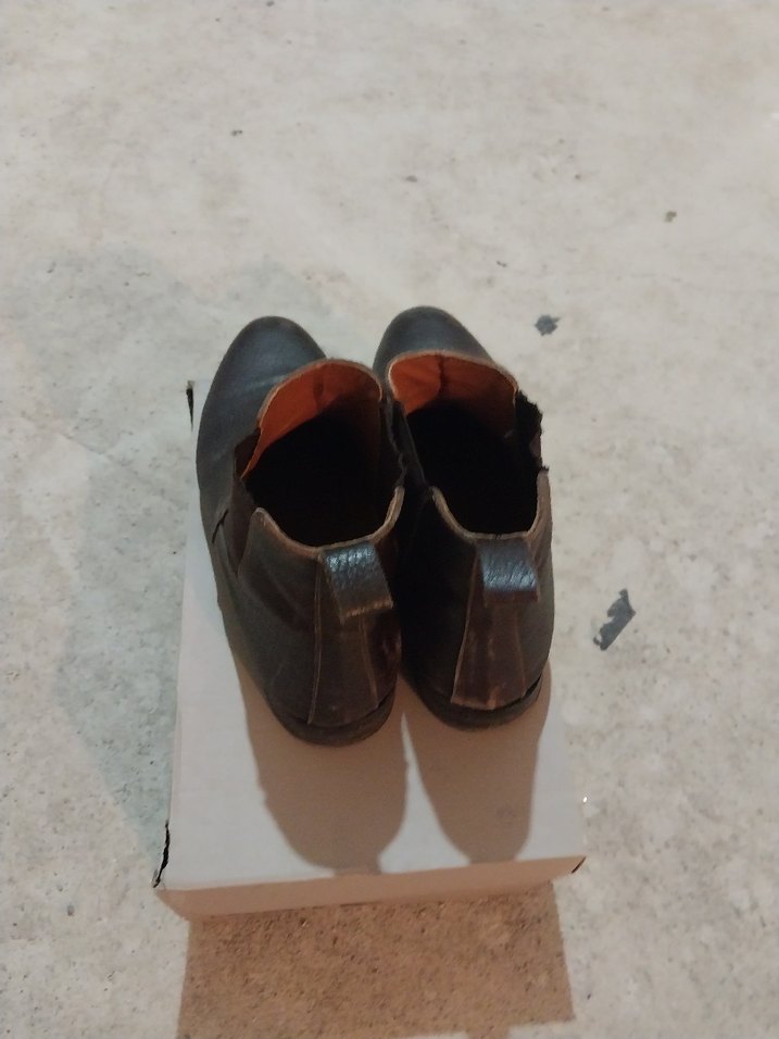 Kahverengi Deri  erkek bot - Görsel 2