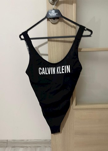 Calvin Klein m