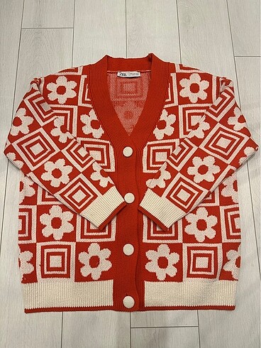 ZARA HIRKA