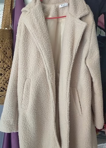 Kadın Beyaz Uzun Peluş Kaban