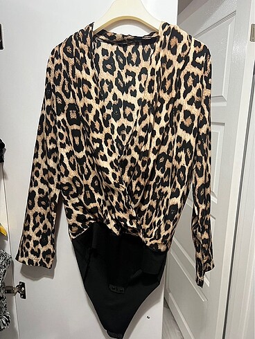 Zara Leopar bluz