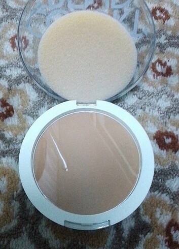 Avon Bronzer Allık 