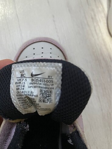 25 Beden çeşitli Renk Nike çocuk ayakkabı