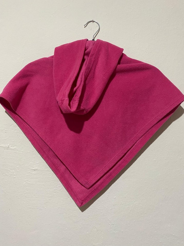 Kapüşonlu Nakışlı Kız Çocuk Panço - Görsel 3