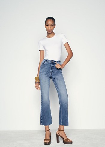 ZARA HIGH-WAIST MINI FLARE JEAN