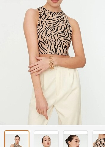 Trendyolmilla halter yaka crop bluz