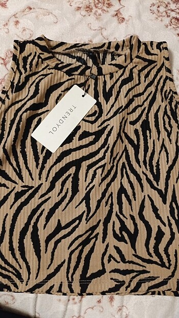 Trendyol & Milla Trendyolmilla halter yaka crop bluz