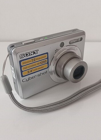 Sony CyberShot DSC-S730 Dijital Fotoğraf Makinesi 7.2 Megapiksel