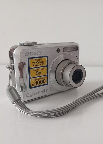 Sony CyberShot DSC-S700 Dijital Fotoğraf Makinesi 7.2 Megapiksel