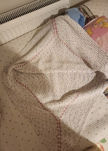 El örgüsü Bej Nakışlı bebek Battaniyesi - Görsel 3