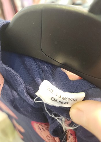 Kız Bebek Çilek Desenli Fermuarlı Tulumu - Görsel 3