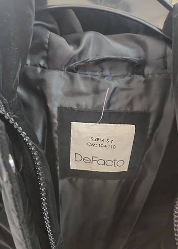 Siyah Düğmeli Kiz Çocuk Mont - Görsel 4