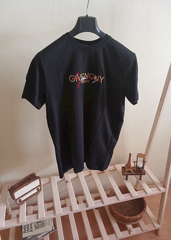 Siyah Givenchy Nakışlı Oversize Tişört - Görsel 2