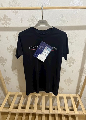 New Season Trend Tommy Hilfiger Oversize Unisex Tişört - Görsel 4