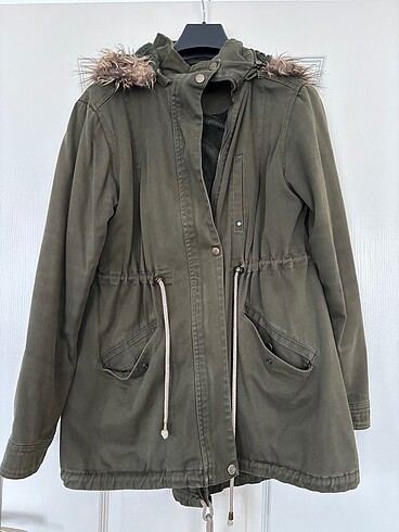 Yeşil parka mont