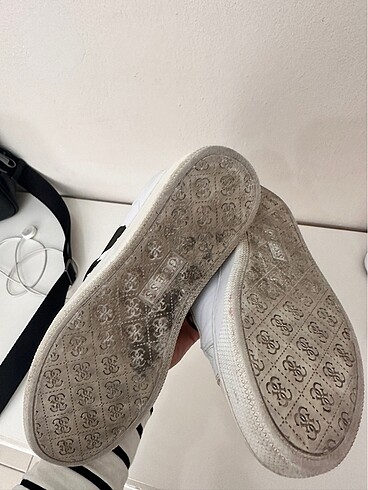 38 Beden Guess