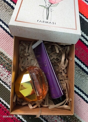 Farmasi reina parfüm 