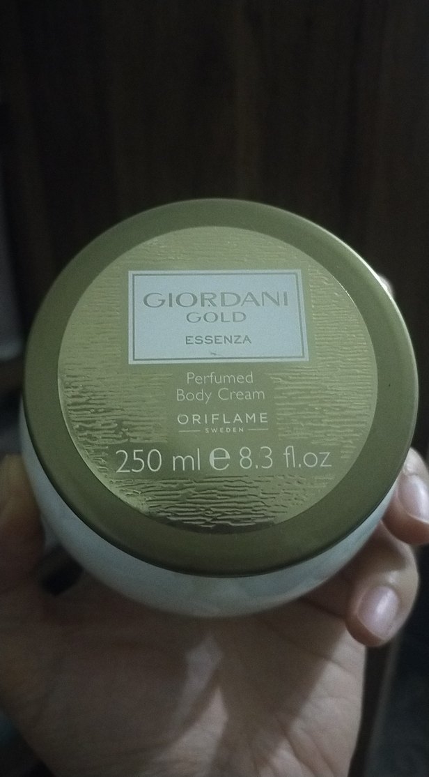 Oriflame gıordanı Gold essanza krem - Görsel 3