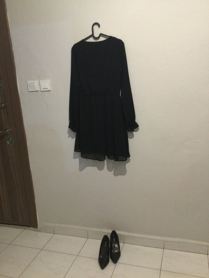 Siyah V Yakalı Uzun Kollu Mini Elbise - Görsel 3