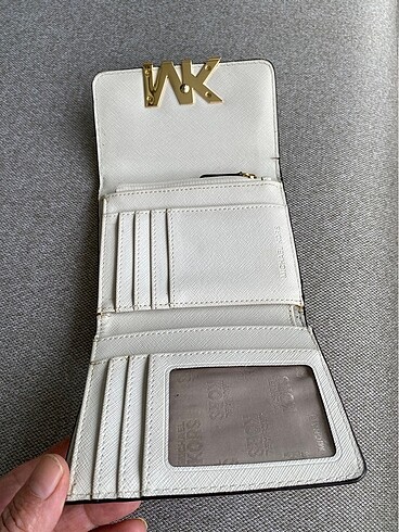 Beden ten rengi Renk Michael Kors cüzdan