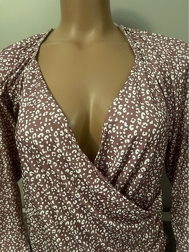 Dökümlü kruvaze bluz - Görsel 2