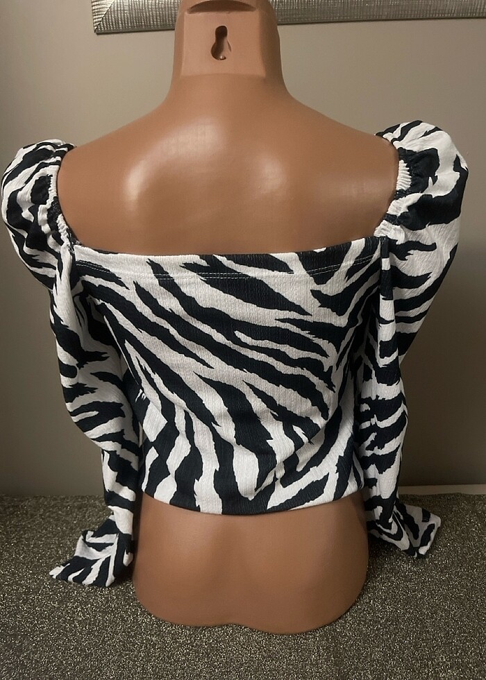 Alaçatı Zebra büzgülü bluz - Görsel 3