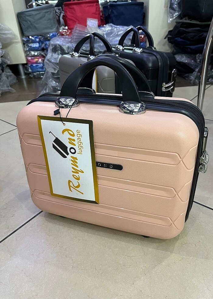 Reymond Kilitli Makyaj Çantası .. - Görsel 2