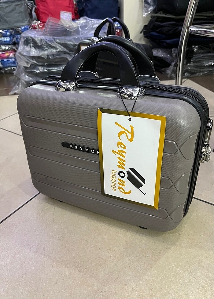 Reymond Kilitli Makyaj Çantası .. - Görsel 3