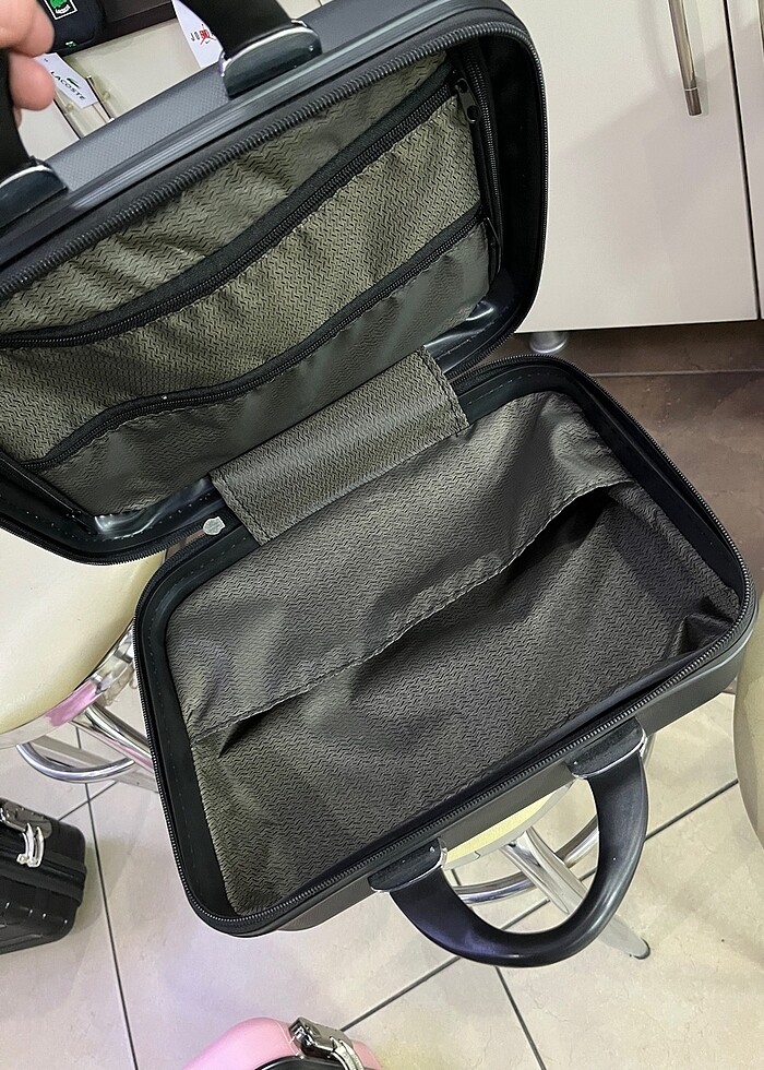 Reymond Kilitli Makyaj Çantası .. - Görsel 5