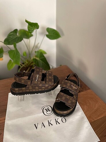 Vakko Vakko sandalet