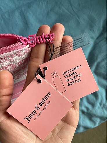 Beden Juicy Couture pembe makyaj çantası
