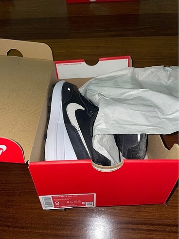 42.5 Beden siyah Renk Nike Waffle One