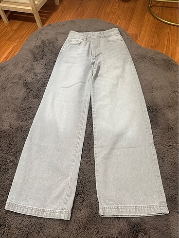 Zara Wide leg jean