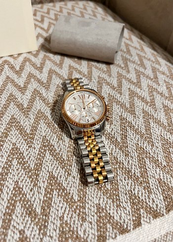 Michael Kors Altın Renkli Klasik Kadın Saati - Görsel 5