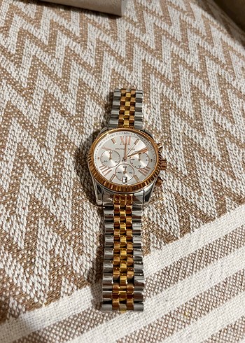 Michael Kors Altın Renkli Klasik Kadın Saati - Görsel 2