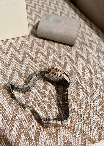 Michael Kors Altın Renkli Klasik Kadın Saati - Görsel 13