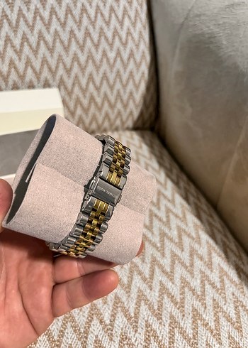 Michael Kors Altın Renkli Klasik Kadın Saati - Görsel 7