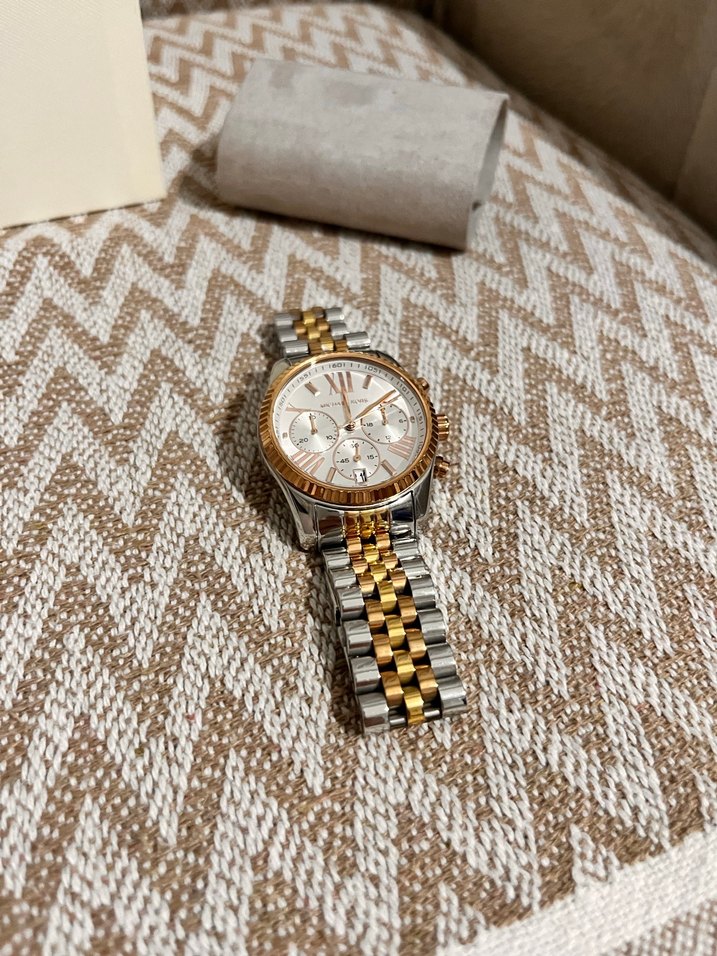 Michael Kors Altın Renkli Klasik Kadın Saati - Görsel 5