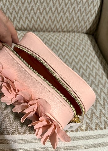 Pembe Çiçekli Fırfırlı Kadın Portföy Çanta - Görsel 6