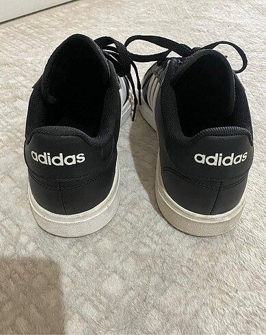 38 Beden siyah Renk Adidas ayakkabı