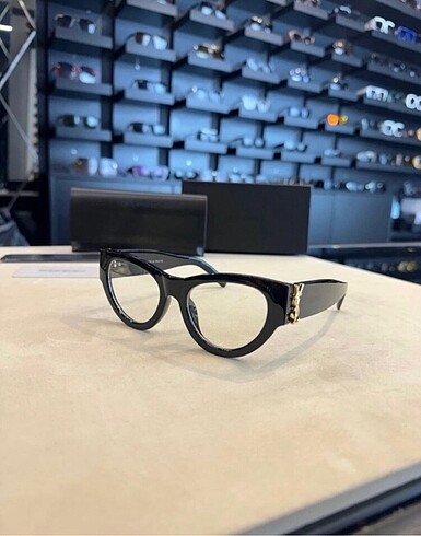 Ysl gözlük