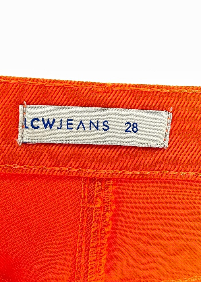 LC Waikiki Mini Şort %70 İndirimli. - Görsel 4