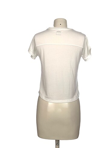 universal Beden Zara T-shirt %70 İndirimli.